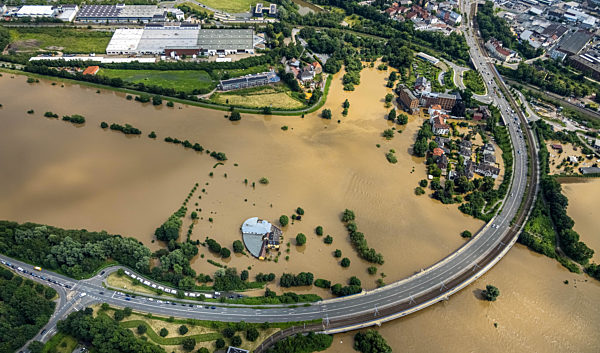 Campingplatz mit Wohnwagen und Zelten in Hattingen im Bundesland Nordrhein-Westfalen, Deutschland
