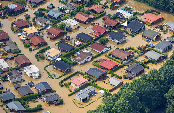 Überflutete Ferienhaus Anlage "Freizeitdomizil Ruhrtal" in Hattingen im Bundesland Nordrhein-Westfalen, Deutschland