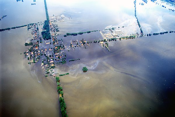 Oderhochwasser in Ziltendorf OT Ernst-Thälmann-Siedlung