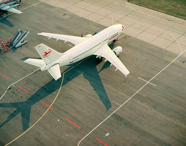 Airbus-310 der Interflug auf dem Flughafen Berlin- Schönefeld in Schönefeld im Bundesland Brandenburg