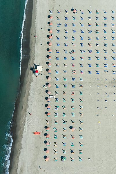 Sandstrand- Landschaft an der Küste in Spineta in Italien