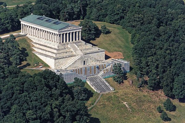 Das deutsche Nationaldenkmal Walhalla bei Regenstauf im Bundesland Bayern