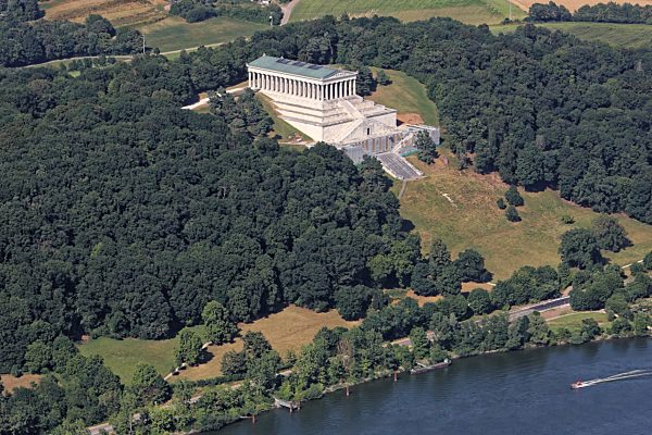 Das deutsche Nationaldenkmal Walhalla bei Regenstauf im Bundesland Bayern