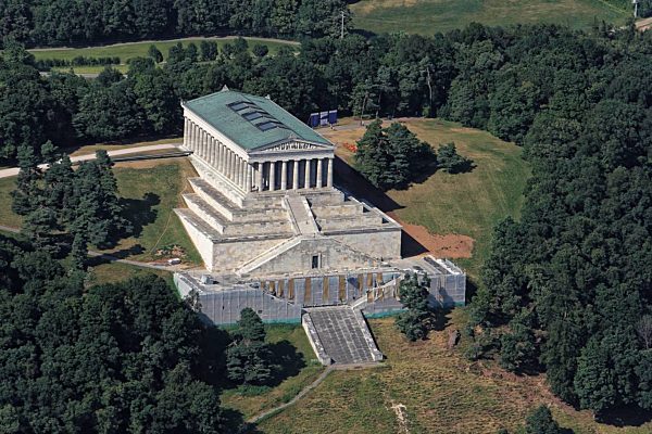 Das deutsche Nationaldenkmal Walhalla bei Regenstauf im Bundesland Bayern