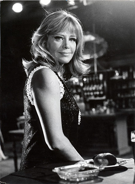 Hildegard KNEF , Portrait
