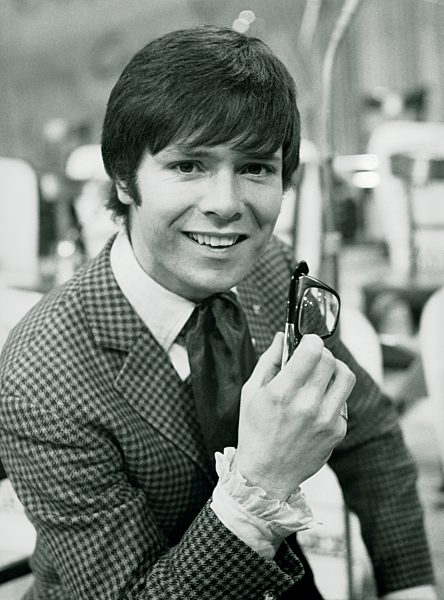 Cliff RICHARD, Portrait