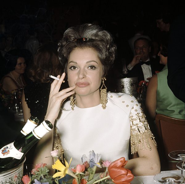 Bambi-Verleihung 1969: Nadja TILLER