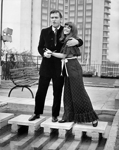 Hugh HEFNER + Barbara BENTON