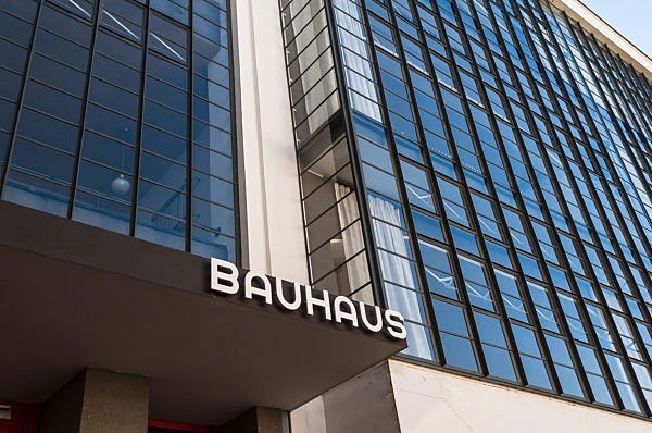 Bauhaus Dessau Schriftzug Bauhaus