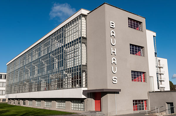 Bauhaus Dessau Schriftzug Bauhaus