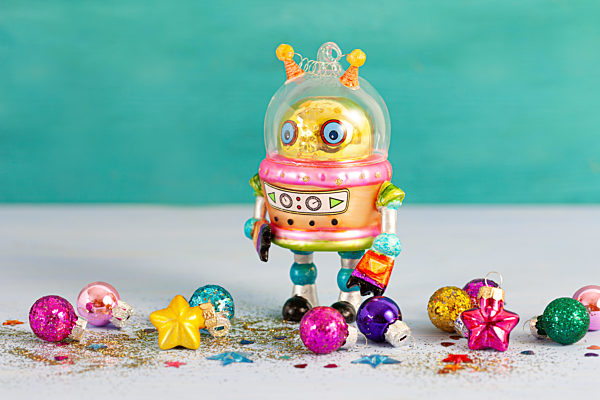 Bunte Christbaumkugeln zu Weihnachten