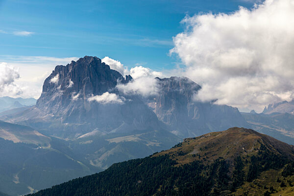 Blick von der Seceda auf den Langkofel, Groeden, Suedtirol