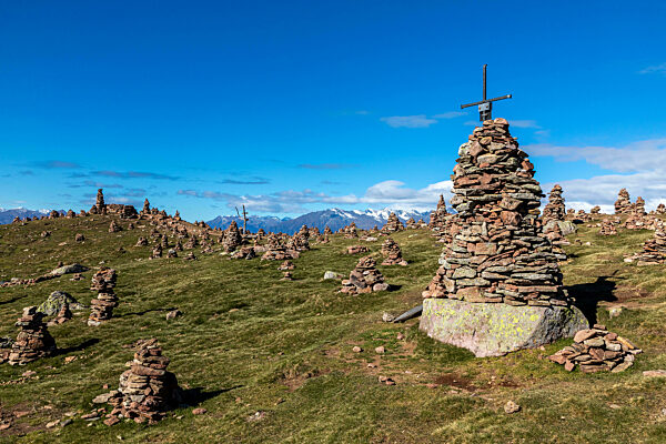 Stoanerne Mandln, Steinfiguren auf der Hohen Reisch, Suedtirol