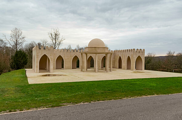 Monument near Douaumont Ossuary in France