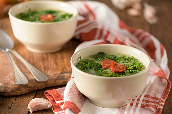 Caldo verde soup