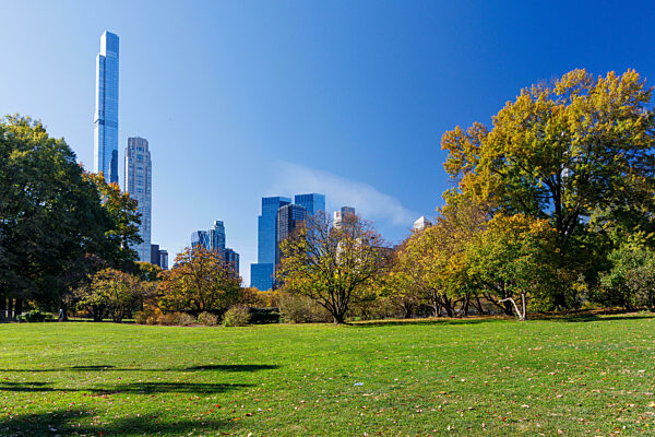 Central Park in New York City on a sunny autumn
