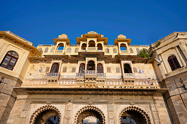 Museum, Komplex, Bagore, Ki, Haveli, Old, City, Pichola, Udaipur, Rajasthan, Erbe, Architektur, Kultur, traditionell, königlich, Denkmal, Tourismus, Erhaltung, historisch, Haveli, Bauwerk, Ausstellung, Wahrzeichen, Ausstellung, Geschichte, Museum.