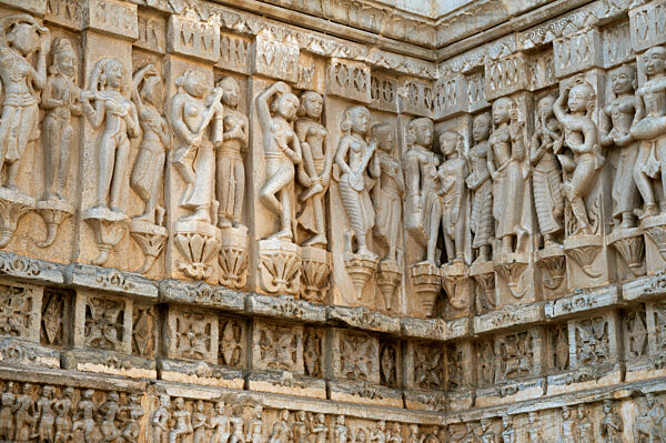 Jagdish, Tempel, Front, Ansicht, Udaipur, Rajasthan, Hindu, Architektur, Erbe, Denkmal, Skulptur, traditionell, heilig, Schrein, spirituell, religiös, Gottheit, Struktur, Anbetung, göttlich, historisch, kompliziert, kulturell, Erhaltung, Wahrzeichen, Tem