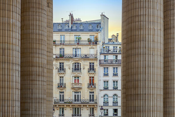 Pari Blick vom Pantheon bei Sonnenuntergang