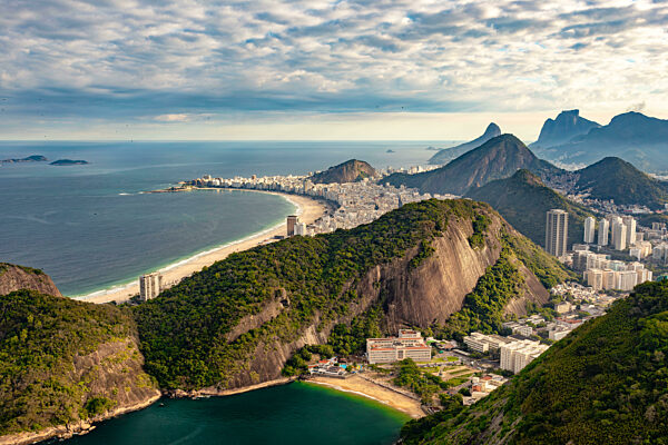 Panoramablick vom Pao de Acucar (Zuckerhut), Rio de Janeiro Brasilien.