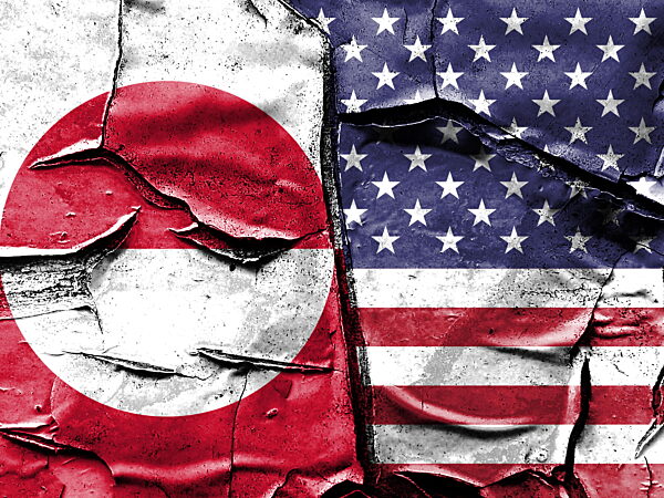 Dies ist ein Bild, das aus der amerikanischen Flagge und der grönländischen Flagge unter Verwendung verschiedener Texturen zusammengesetzt ist. Es veranschaulicht die Beziehung zwischen den Vereinigten Staaten und Grönland. Die Vereinigten Staaten (insb