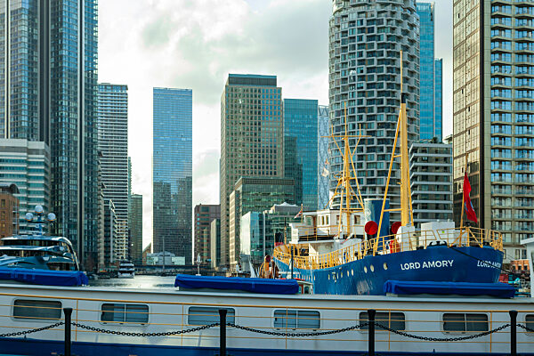 Spring afternoon at South Dock.