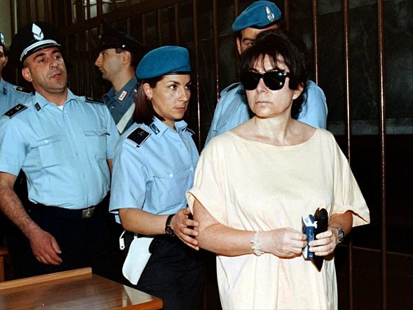 Crime: Der Fall Maurizio Gucci Patrizia Reggiani war als Auftraggeberin des Mordes an ihrem Mann, Maurizio Gucci, mit mehreren Komplizen zu einer langen Haftstrafe verurteilt worden. Gucci hatte Reggiani in den 1980er Jahren für eine andere Frau verlassen, 1995 wurde er von einem Auftragskiller erschossen, den Reggiani angeheuert haben soll. Die zweifache Mutter kam 2016 nach 18 Jahren hinter Gittern frei.