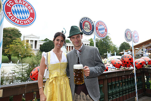 05.10.2025, Fussball Bundesliga FC Bayern auf der Wiesn