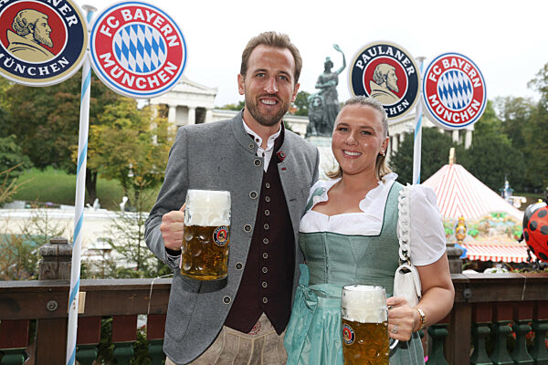 05.10.2025, Fussball Bundesliga FC Bayern auf der Wiesn