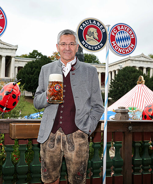 05.10.2025, Fussball Bundesliga FC Bayern auf der Wiesn