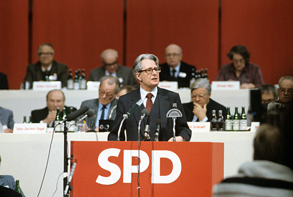 SPD party congress 1983 in Dortmund