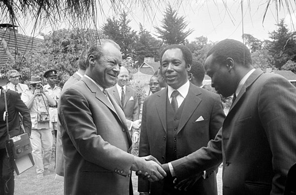 Willy Brandt mit Familie im Urlaub in Kenia