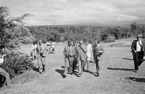 Willy Brandt mit Familie im Urlaub in Kenia
