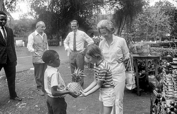 Willy Brandt mit Familie im Urlaub in Kenia