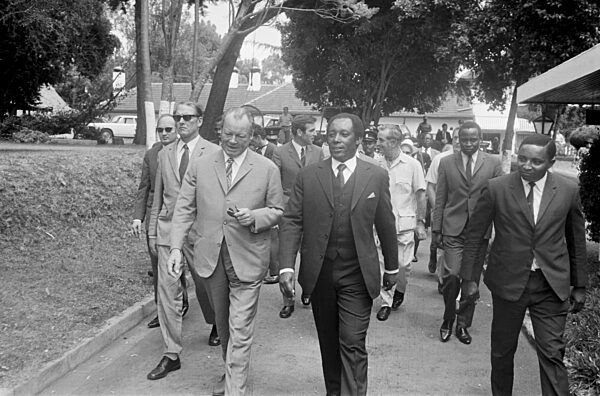 Willy Brandt mit Familie im Urlaub in Kenia