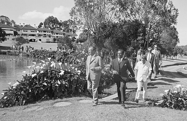 Willy Brandt mit Familie im Urlaub in Kenia