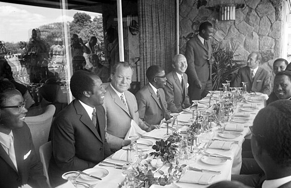 Willy Brandt mit Familie im Urlaub in Kenia