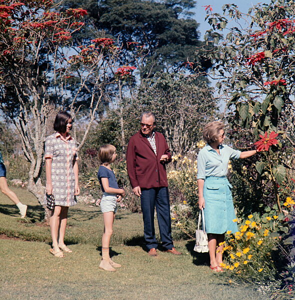 Willy Brandt mit Familie im Urlaub in Kenia