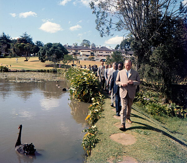 Willy Brandt mit Familie im Urlaub in Kenia
