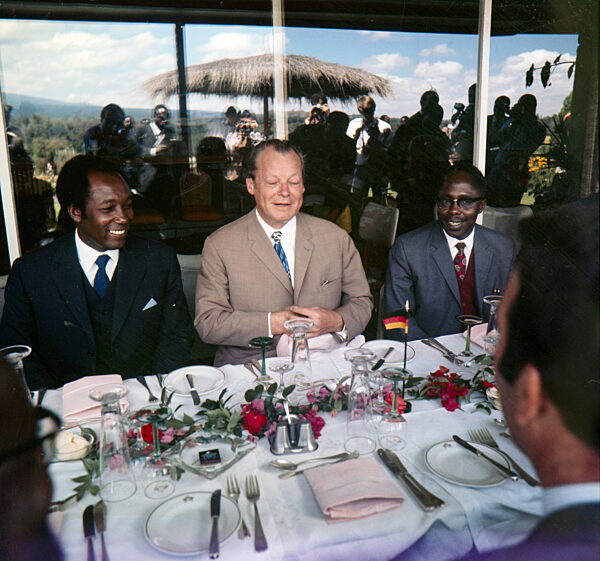 Willy Brandt mit Familie im Urlaub in Kenia