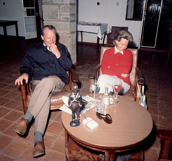 Willy Brandt mit Familie im Urlaub in Kenia