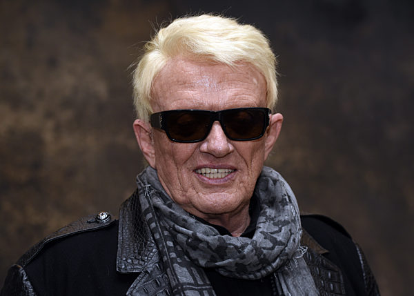Heino bei Ausstellungseröffnung