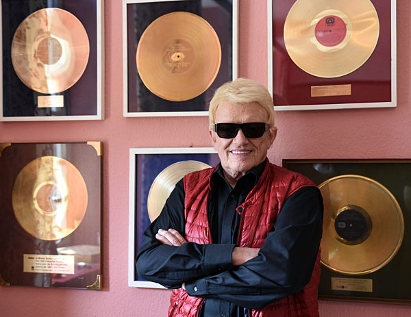 Heino mit Gold- und Platin Schallplatten