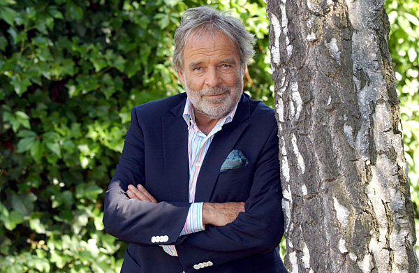 Der Schauspieler Thomas Fritsch posiert am Montag (09.06...