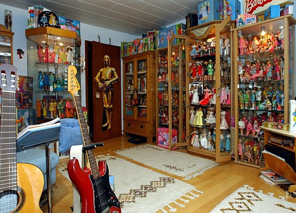 Bettina Dorfmann ist "Herrin" über 2500 Barbies