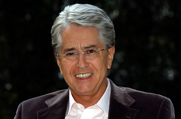 Der Moderator Frank Elstner posiert am Donnerstag (12.10.2006) in Düsseldorf...