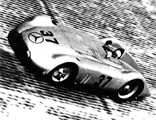 Hermann Lang siegt 1937 auf der Avus