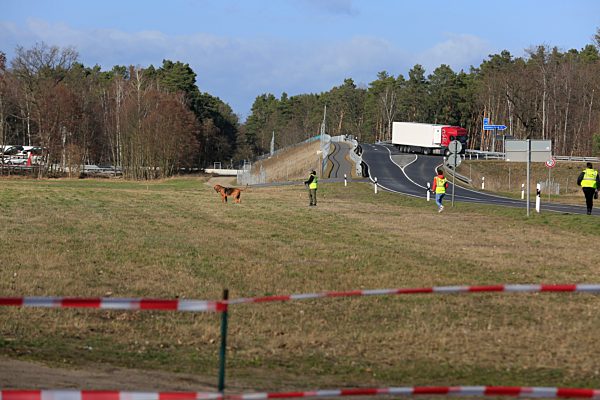 Germany: Police search forest area for the missing