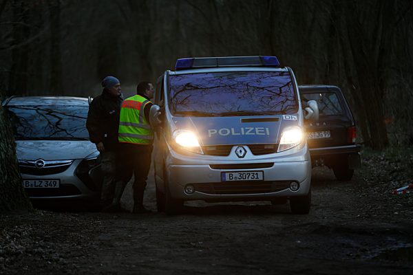 Germany: Police search forest area for the missing