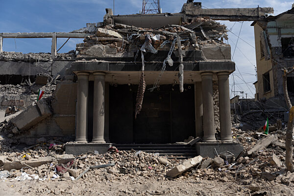 Iran: Attack to the police headquarters building